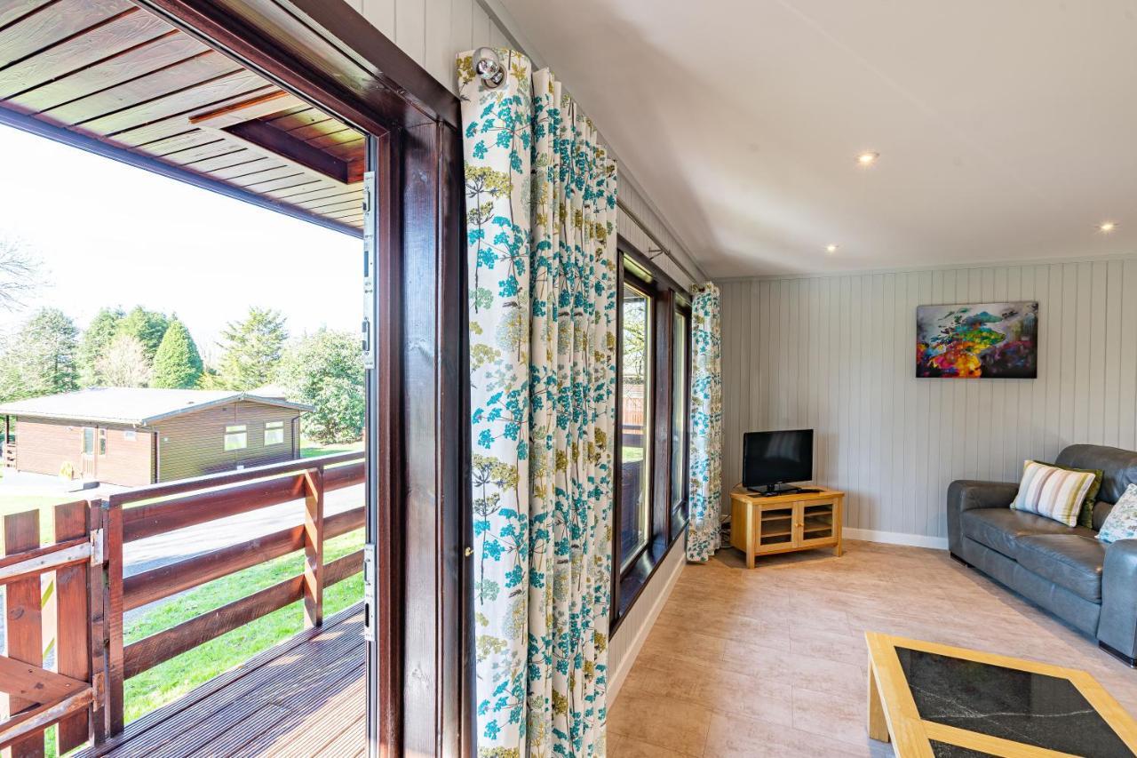 Bluebell Lodge 7 With Hot Tub Ньютон-Стьюарт Екстер'єр фото