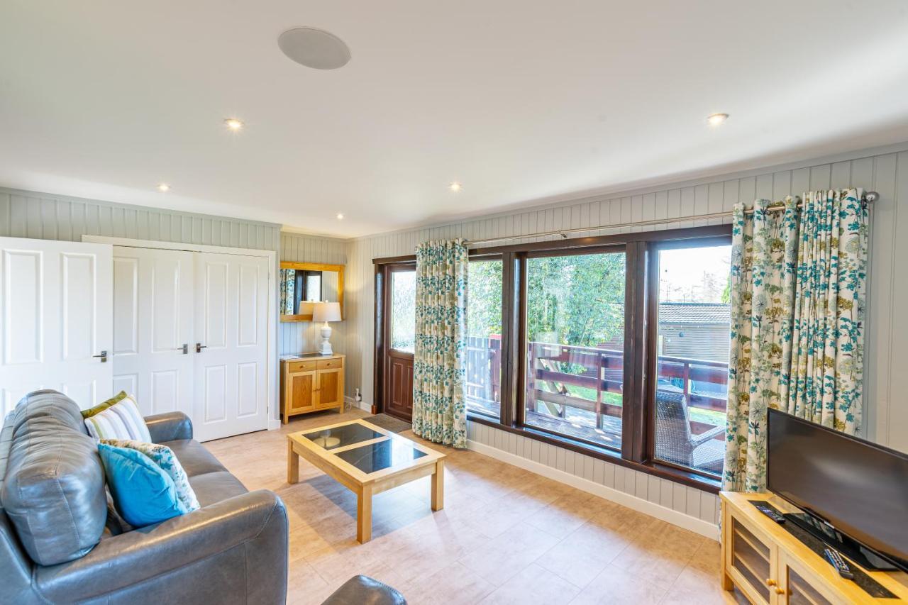 Bluebell Lodge 7 With Hot Tub Ньютон-Стьюарт Екстер'єр фото